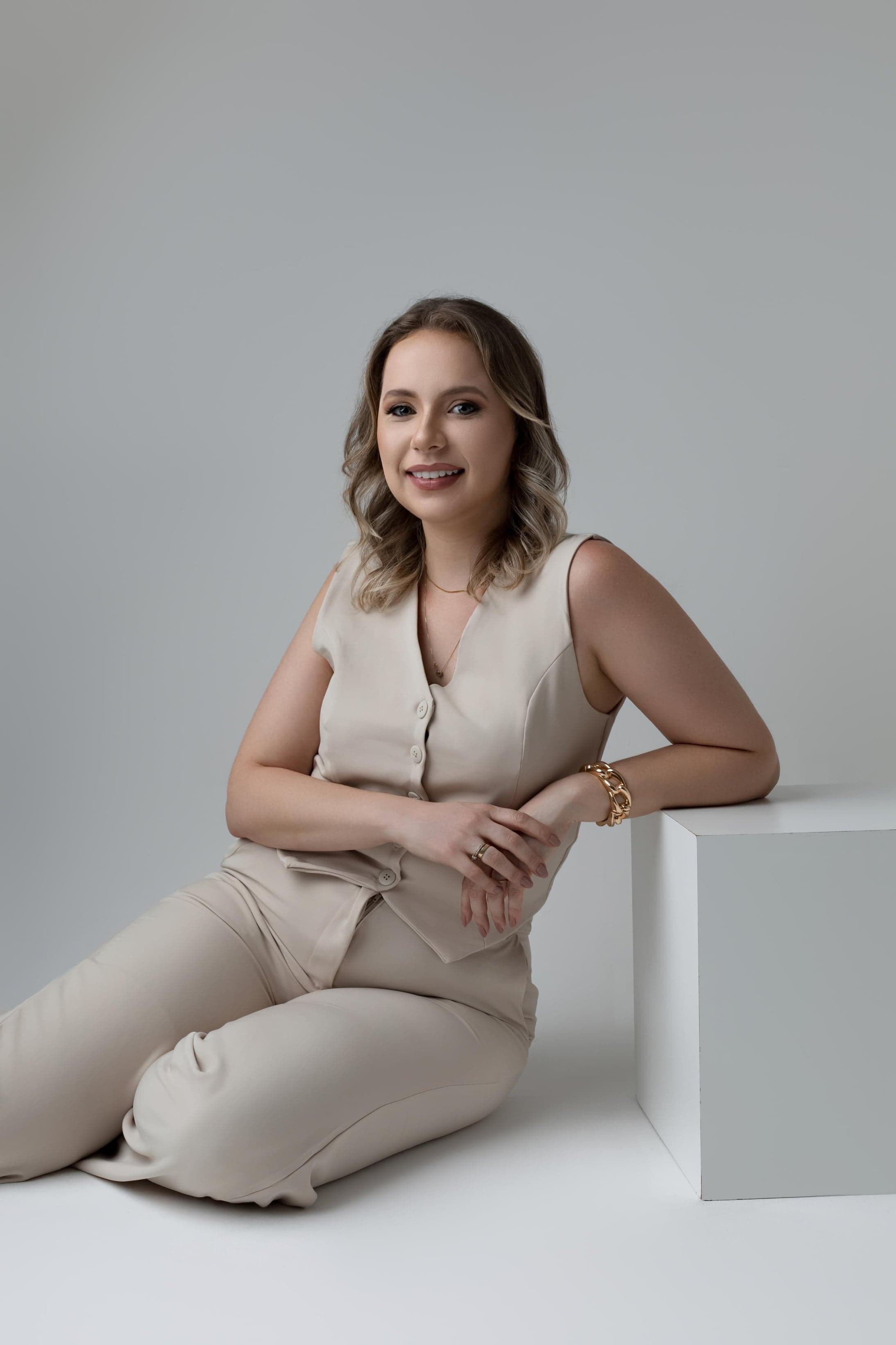 Dra. Giovana Martins - Endocrinologista Pediátrica dedicada ao cuidado de crianças e adolescentes